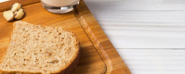 減肥可以吃全麥面包嗎 全麥面包有什麼特點