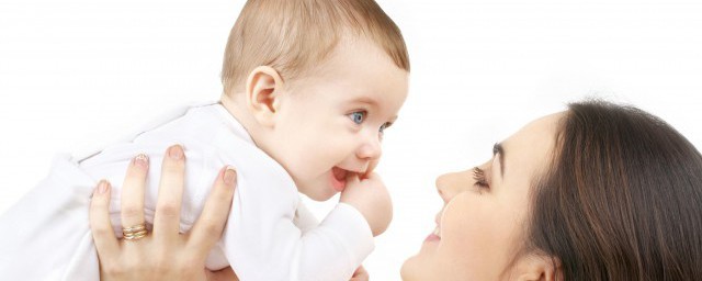 兩個月寶寶怎樣早教 兩個月的寶寶如何早教