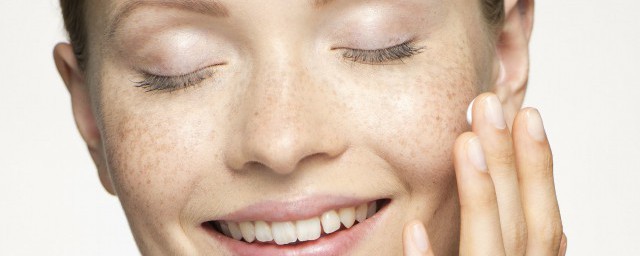怎麼減少臉上的斑 如何減少臉上的斑