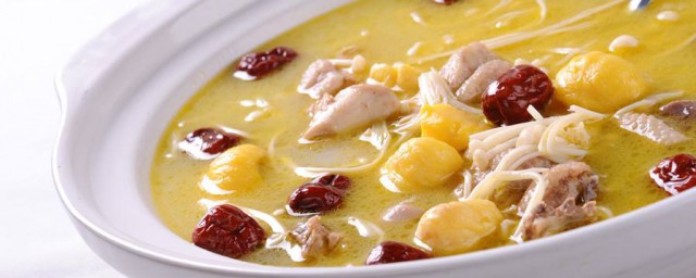 板栗雞塊湯怎麼做 做板栗雞塊湯的方法