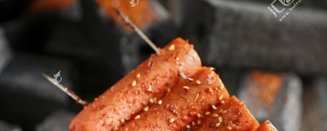 火腿腸的烤制方法 烤香腸的方法
