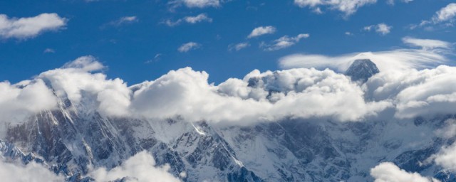 天空中最厚的雲厚度超過珠穆朗瑪峰嗎 超過的原因解析