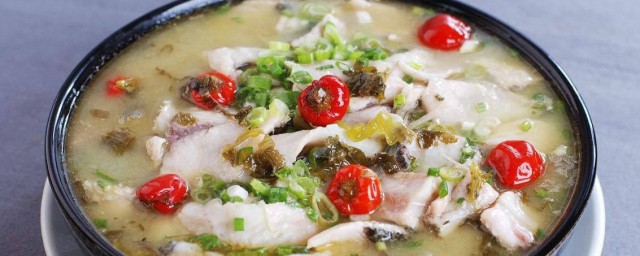 酸菜燉魚塊的傢常做法 酸菜燉魚塊的傢常做法與步驟