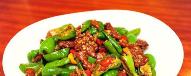 小青椒炒肉怎麼做好吃 肉炒青椒的步驟