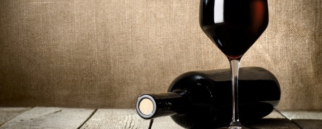 開葡萄酒瓶十種簡單方法 10種奇葩卻非常簡單的開葡萄酒瓶方式