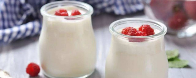 生牛奶怎麼做酸奶 步驟如下