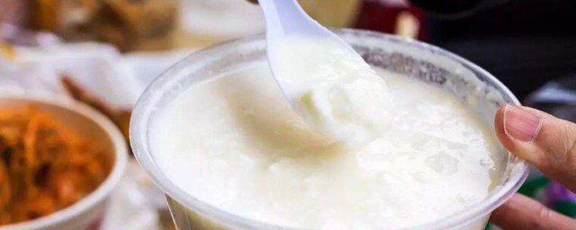 在傢怎樣做酸奶 怎麼自己制作酸奶