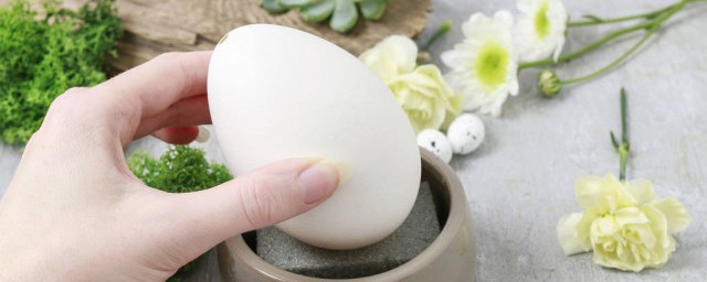 咸鴨蛋煮多久能熟 一個咸鴨蛋放在水裡煮多久才能熟