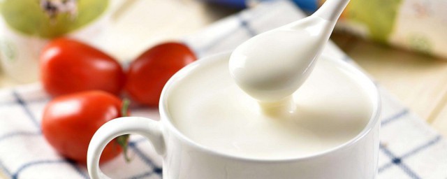 酸牛奶的功效 酸牛奶的功效是什麼