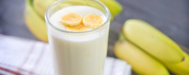 酸奶加香蕉的功效 酸奶加香蕉的功效有哪些