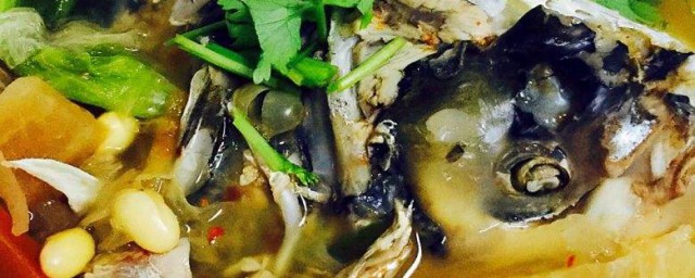 酸菜魚頭燉豆腐 酸菜魚頭燉豆腐做法簡述