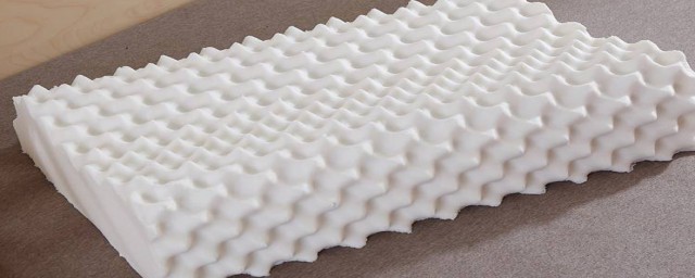 乳膠枕怎麼辨別真假 乳膠枕辨別真假的方法