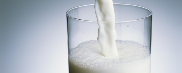 全脂牛奶和脫脂牛奶有什麼區別 怎麼區分全脂牛奶和脫脂牛奶?