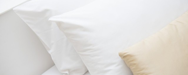 枕頭發黴瞭怎麼處理才能快速洗 枕頭長黴斑怎麼清洗