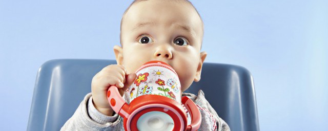 沖好的奶粉可以放多久 充好的寶寶奶粉保存時間