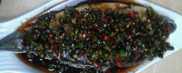 青椒蒸魚怎麼做 青椒蒸魚的做法