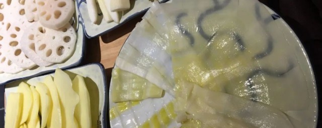 土豆燒藕片怎麼做 土豆燒藕片的做法