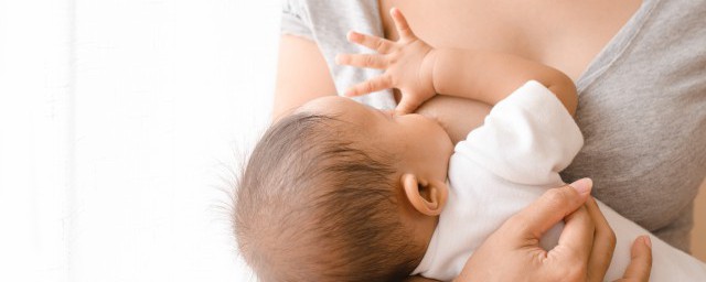 母乳不夠該怎麼辦 如何解決母乳不足