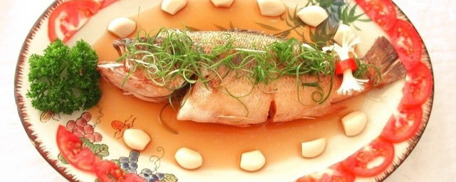怎樣做清蒸魚好吃又簡單 清蒸魚的做法