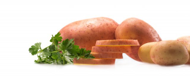 土豆丁炸醬怎麼炒 傢常土豆丁炸醬做法