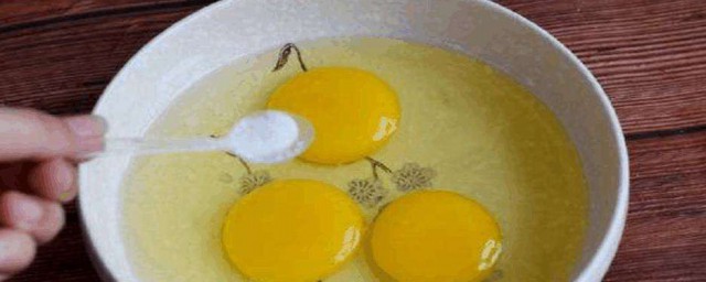 蒸雞蛋不裂的方法 如何蒸雞蛋不裂口