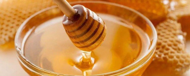 喝蜂蜜水可以助消化嗎 蜂蜜的功效