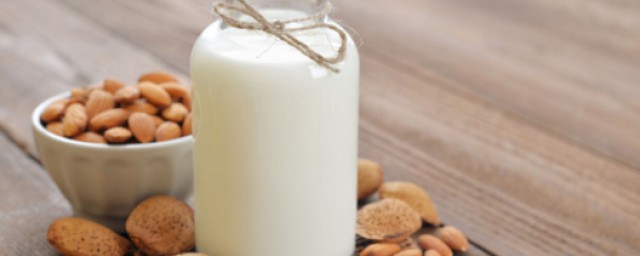 減肥可以喝牛奶嗎 怎麼在減肥期間喝牛奶