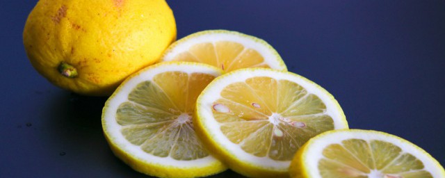 用檸檬水洗臉好嗎 解釋用檸檬水洗臉好嗎