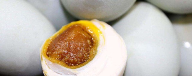 醃咸鴨蛋的方法 如何醃咸鴨蛋