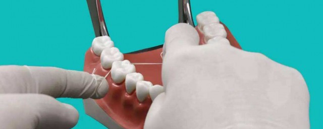 牙線棒的使用方法 牙線棒的使用方法是什麼