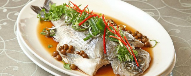 清蒸草魚怎麼做好吃 這樣做的清蒸草魚美味又可口
