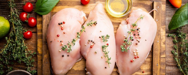 吃水煮雞胸肉終於瘦瞭 雞胸肉在減肥中好處有多大