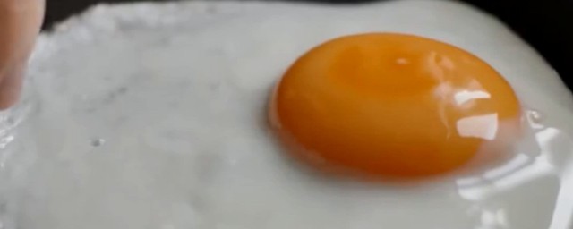 吃生雞蛋有什麼好處 生雞蛋有什麼功效