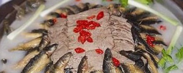 泥鰍吃什麼食物 泥鰍的生活習性