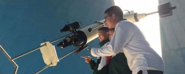 天文望遠鏡是誰發明的 天文望遠鏡介紹