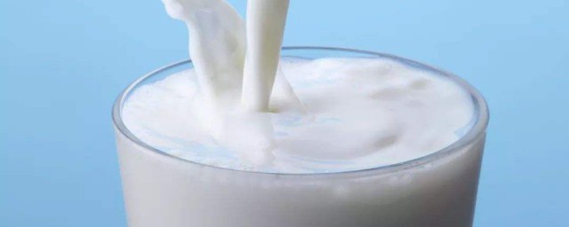 喝鮮奶好還是純牛奶好 什麼樣的牛奶最好?