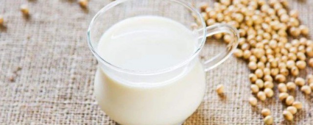 每天喝多少牛奶合適 什麼時候喝牛奶好