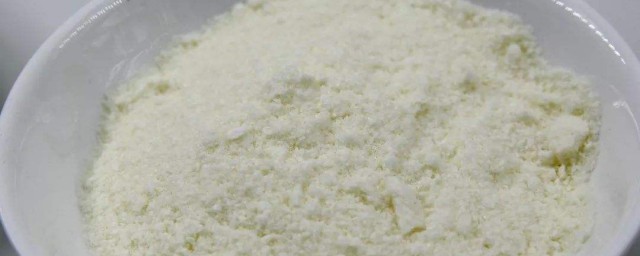 羊奶粉和牛奶粉的區別 羊奶粉和牛奶粉的區別介紹