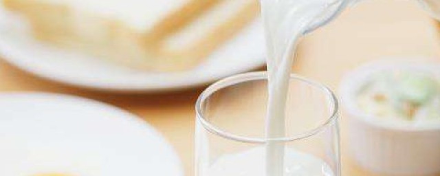 低脂牛奶和全脂牛奶的區別 牛奶的分類介紹