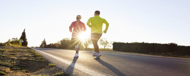 慢跑會讓大腿越來越粗嗎 長期慢跑對大腿的影響