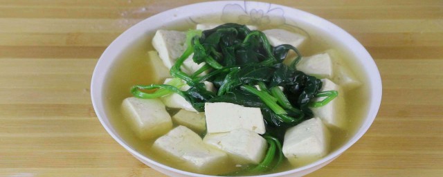 菠菜豆腐湯能一起吃嗎 需要怎麼吃