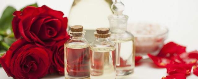玫瑰精油使用方法 玫瑰精油如何使用