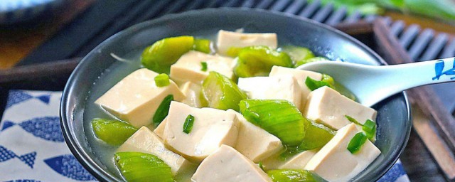 絲瓜豆腐湯的做法 具體做法步驟介紹