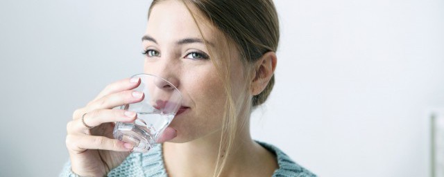 喝水多尿多正常嗎 如果喝水多小便多對嗎