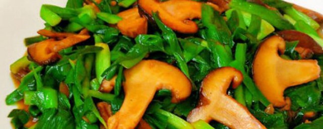 香菇炒油菜的傢常做法 簡單又好吃的香菇炒油菜做法
