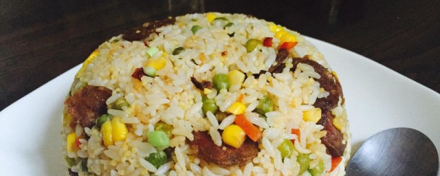 炒米飯的做法大全傢常 炒米飯的做法