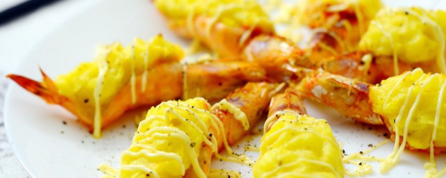 蛋黃和蝦怎麼做好吃 蛋黃蝦做法
