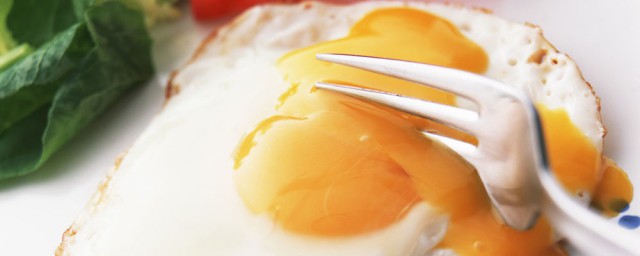 荷包蛋的步驟怎麼做 制作荷包蛋的方法