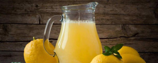 喝檸檬水的最佳時間 喝檸檬水有什麼好處