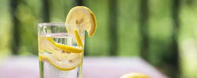 經期可以喝檸檬水嗎 有什麼地方需要註意